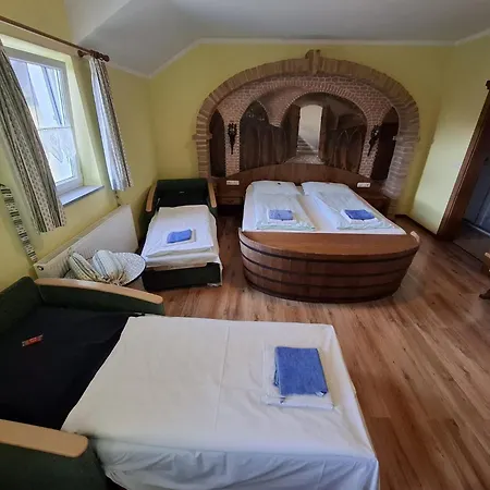 Fruehstueckspension Wahl فندق مبيت وإفطار Ruprechtshofen