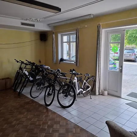 فندق مبيت وإفطار Fruehstueckspension Wahl Ruprechtshofen