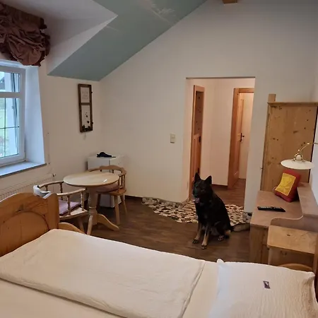 فندق مبيت وإفطار Fruehstueckspension Wahl Ruprechtshofen