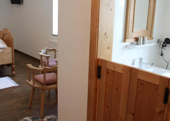 Fruehstueckspension Wahl فندق مبيت وإفطار